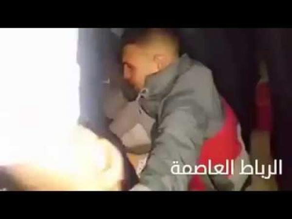 لحظة القبض على " مشرمل " متلبس بالسرقة