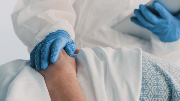 رجل نجا من موت سريري يتحدث عن عالم الآخرة