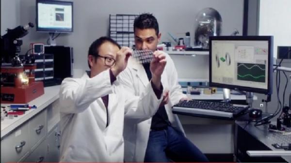 العلماء يطورون "نسيجا ناطقا"!