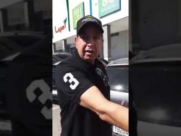 سعودي يثور غضبا قرب مركز تجاري بطنجة..تعرف على السبب