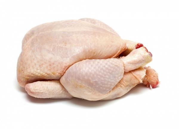 نهاية صادمة لسيدة خبأت مجوهراتها في دجاجة بالثلاجة قبل السفر!