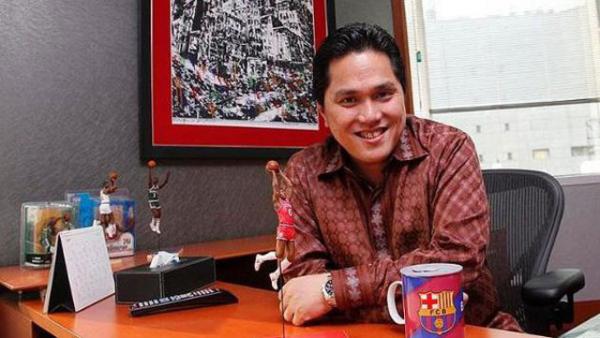 ملياردير مسلم.. يقدم ميسي "هدية لجمهوره"