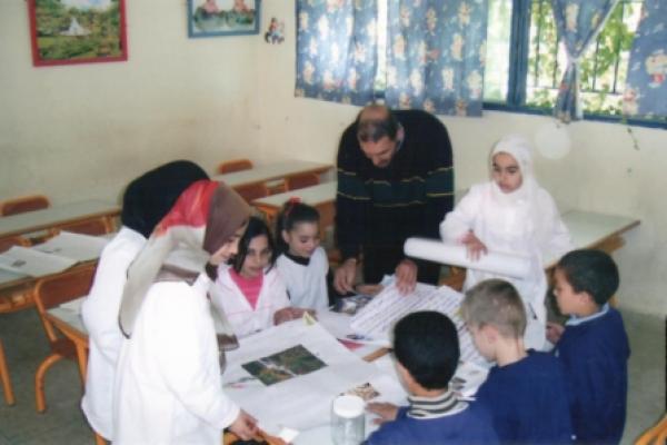 الوفا يعلن تطبيق القانون الملزم للآباء بتسجيل أبنائهم بالمدرسة و يؤكد على أن هناك اختلال في المنهج