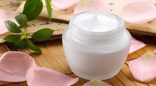 الأشعة فوق البنفسجية تهددك بسرطان الجلد