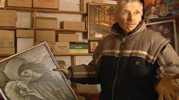 ينسى أنه متزوج ويعود لعائلته بعد 22 عاماً