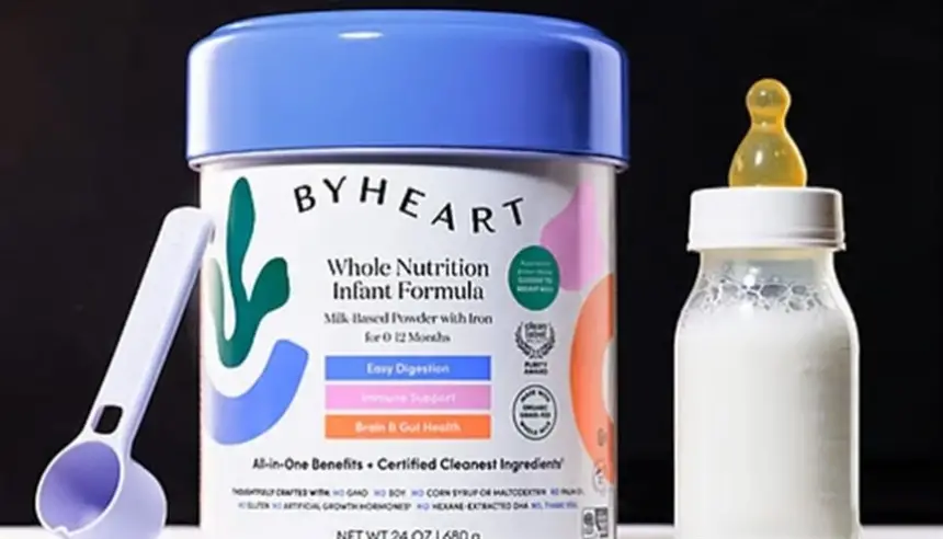 تحقيق رسمي بعد تسمم 13 رضيعاً بسبب تركيبة حليب أطفال ملوثة في 10 ولايات أمريكية