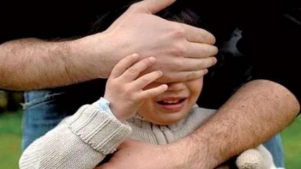 ابنة تاجر ذهب معروف بالفقيه بنصالح تتعرض لعملية اختطاف غامضة بالشارع العام