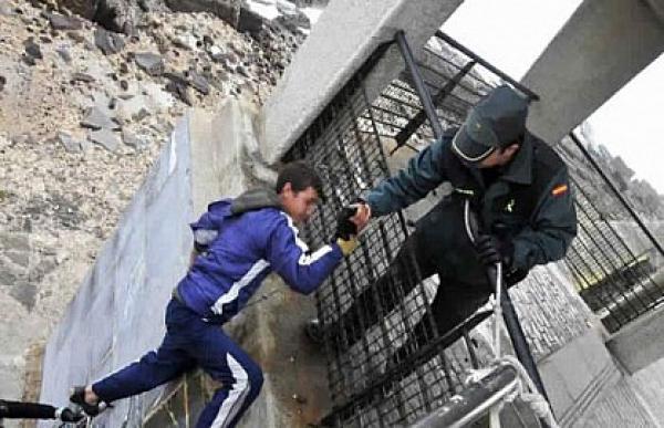 هذا موقف رئيس حكومة مليلية من ارتفاع عدد القاصرين المغاربة المتواجدين بالمدينة المحتلة