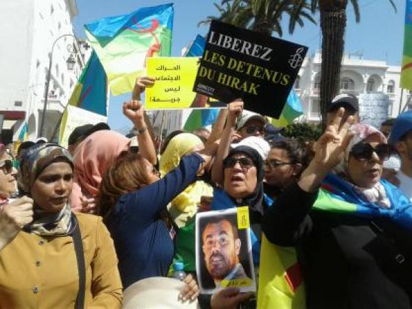 مسيرة الرباط ..اجتماع العبادي ومنيب، غياب الأعلام الوطنية وحضور أمني مكثف