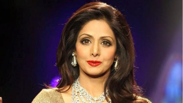 تشريح جثمان الممثلة الهندية سريديفي يكشف عن تفاصيل جديدة