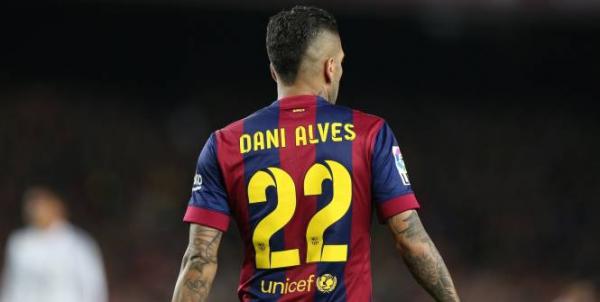 تحديد مدة غياب البرازيلي ألفيش عن برشلونة