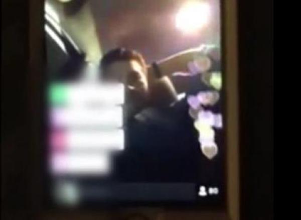 بالفيديو: سائق يبث ملاحقة الشرطة له مباشرة على الإنترنت