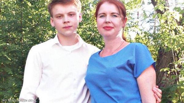 بسبب الاهتمام الزائد بشقيقيه التوأم ..مراهق يقتل جميع أفراد عائلته