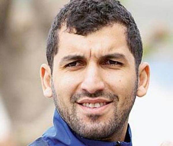 مدرب الهلال كومباوريه يعاتب المغربي هرماش