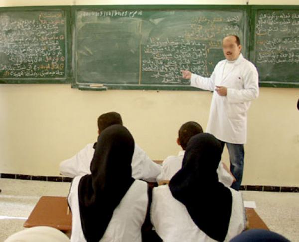 وزارة بلمختار تغلق على الأساتذة آخر منفذ لمتابعة الدراسة بإقصائها من شروط الاستفادة من الاستيداع