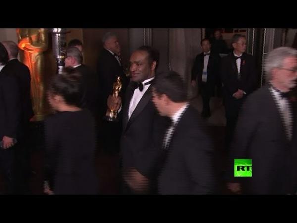 لص يسرق "أوسكار" الممثلة فرانسيس مكدورماند !