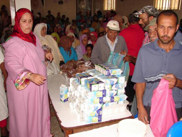 شباط يسخر الشيوخ والمقدمين لإحصاء المستفيدين من \'الحريرة\'