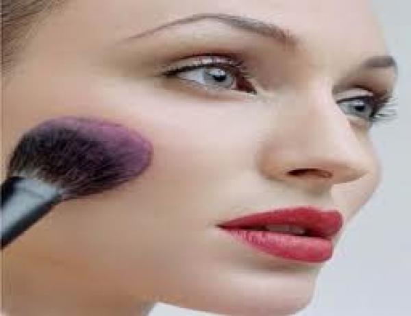 أخطاء في المكياج تظهرك بعمر أكبر من عمرك