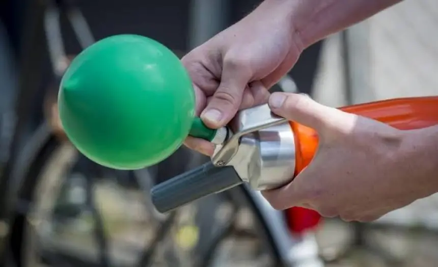 مأساة تهز الدار البيضاء.. وفاة فتاة قاصر بعد استنشاقها غاز البوتان قصد التخدير والتحقيقات تكشف عن مفاجأة