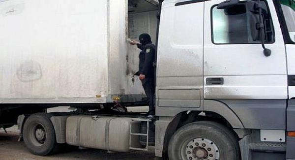 عاجل...فرقة أمنية تطارد شاحنة محملة بالمخدرات بطنجة على شاكلة الأفلام السنمائية