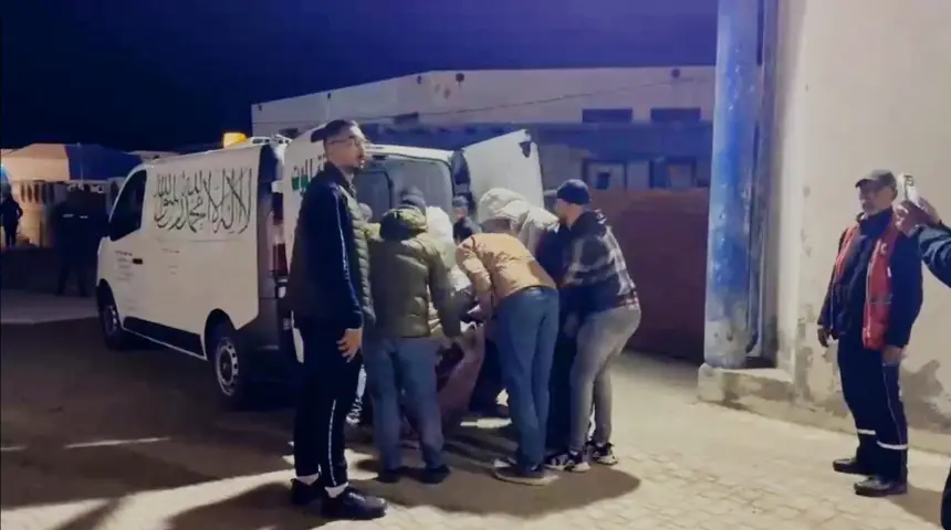 شاطئ مرتيل يلفظ جـثة شخص في ظروف غامضة