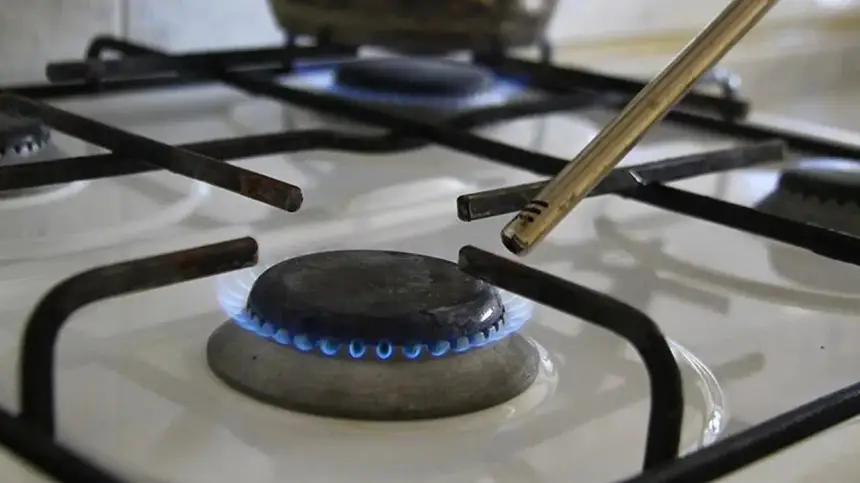 محكمة تركية تحكم بالسجن على رجل قطع الغاز عن زوجته وأطفاله أثناء إجراءات الطلاق