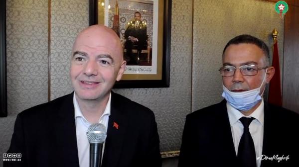 رئيس "الفيفا" ينوه بمجهودات الملك محمد السادس