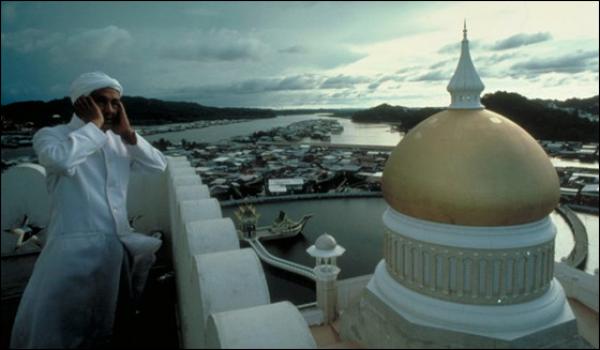 "الصلاة خير من الفايسبوك" تجر مؤذنا للتحقيق