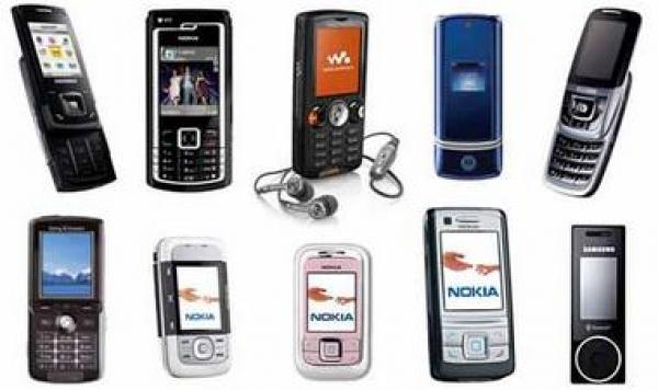 الهواتف النقالة أقذر من "المراحيض العامة".. بـ18 مرة!