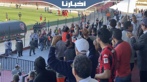 فرحة هيستيرية لآيت منا بهدف شباب المحمدية في مرمى الرجاء