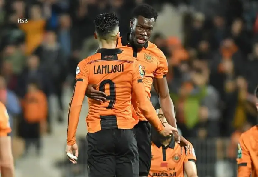 نهضة بركان يتأهل لنصف نهائي كأس "الكاف" للعام الثاني تواليًا بعد تجاوزه عقبة أسيك ميموزا