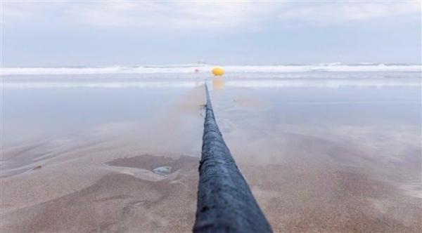 مايكروسوفت وفيس بوك تكملان مد كابل الإنترنت البحري "Marea"