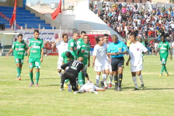 هذا ما سيقدمه والد رئيس الرجاء للاعبي الفريق في حالة التتويج