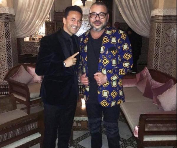 الملك يدعو "ريدوان" لأحد مطاعم مراكش ، وهذا ماقاله المنتتج العالمي