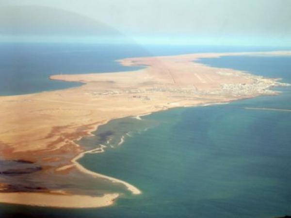 مطالب بجعل المدينة الوحيدة في العالم التي تشرق وتغرب فيها الشمس من البحر منطقة حرة