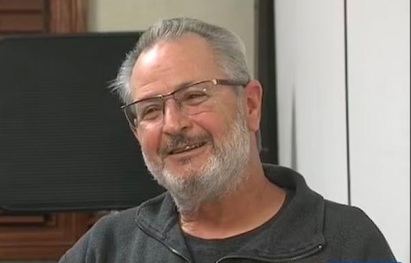 بعد أربعة أيام من ابتلاعه بالخطأ ..إخراج مثقب أسنان من رئتي مريض