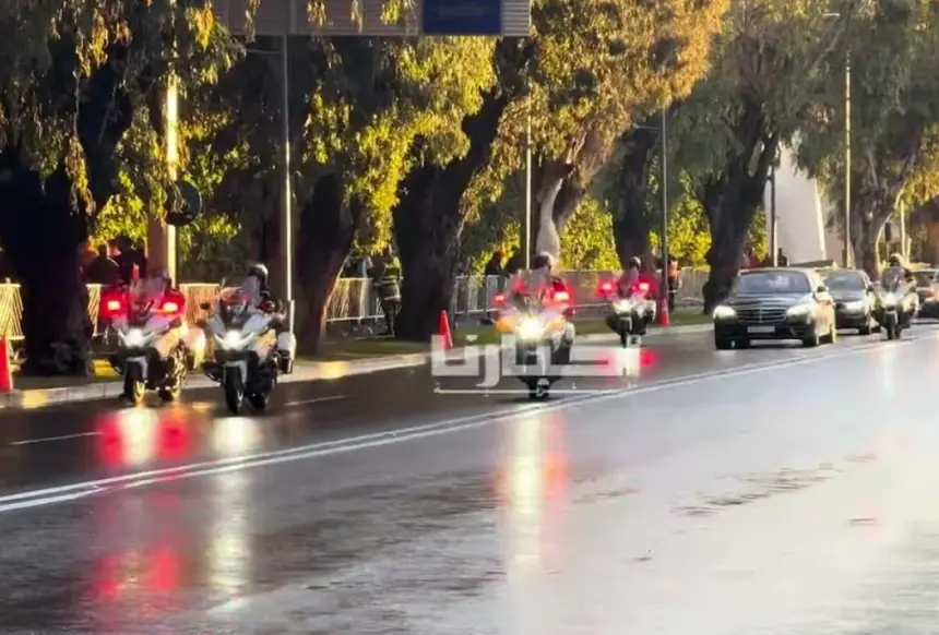 لحظة وصول مولاي رشيد لحضور نهائي كأس إفريقيا بين المغرب والسنغال