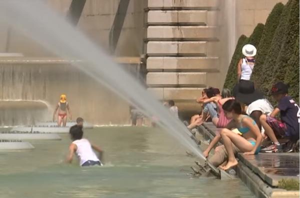 أوروبا تعاني من موجة الحر الشديدة ومعظم مناطق فرنسا في حالة تأهب