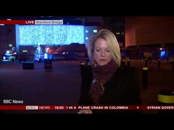 بالفيديو : مراسلة تقطع رسالتها المباشرة على الهواء بسبب التحرش!!