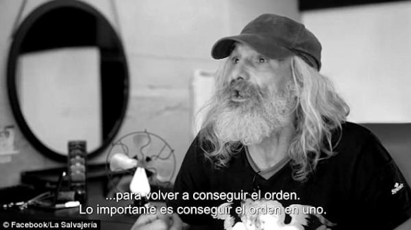 بالفيديو: شاهد كيف تحول هذا المشرد إلى رجل وسيم؟