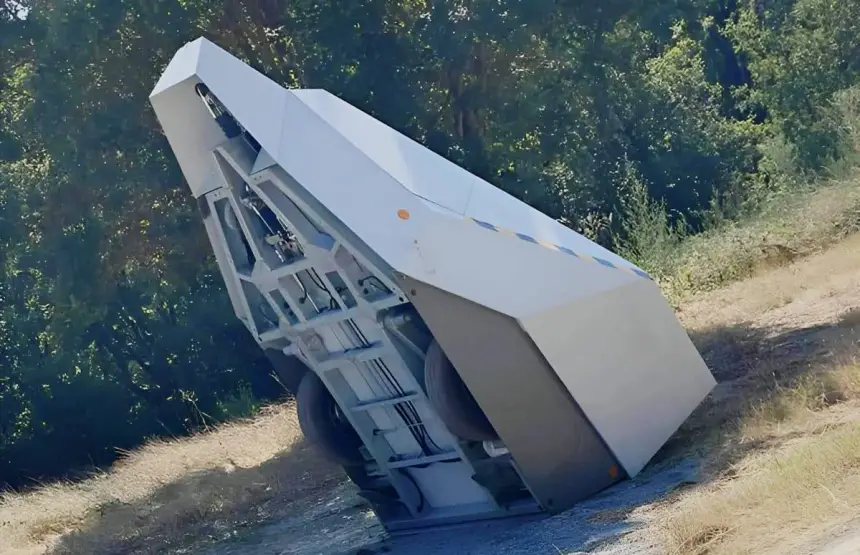 تعليقات ساخرة تصاحب قيام مجهولين بتغيير اتجاه أحد الرادارات الجديدة