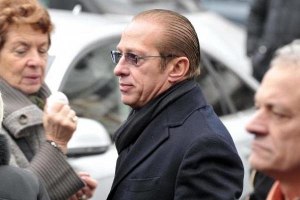 شقيق بيرلسكوني يتهكم على بالوتيلي بعبارات عنصرية