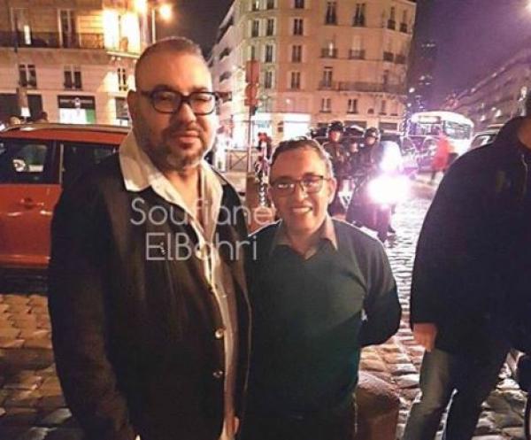 صورة جديدة: الملك محمد السادس في جولة بقرية فرنسية .. فرحوا بيه الناس