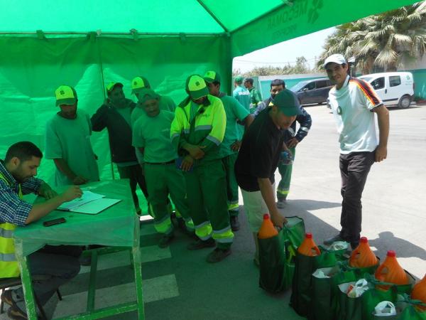 تمارة : شركة للنظافة تزرع الفرحة في قلوب عمالها و توزيع 300 " قفة " في حفل رمضاني