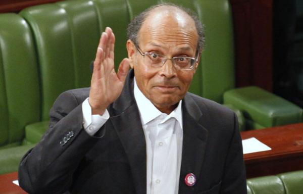 بعْدَ تسليمه السلطة لخلفه..المرزوقي يُقدِّم درساً قلَّ نظيرُه لدى مسؤولي اليوم