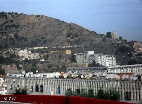 تفشي ثقافة العنف في الجزائر وسط عجز تام للسلطة 