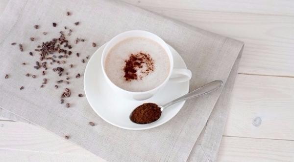 "شاجاشينو" كابتشينو بنكهة مسحوق الفطر في لوس أنجليس