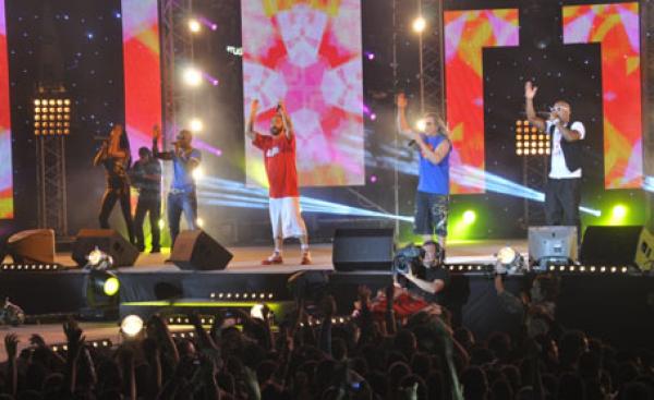 مشاهد "لا أخلاقية" تدفع عددا من الجماهير لمقاطعة مهرجان التسامح بأكادير