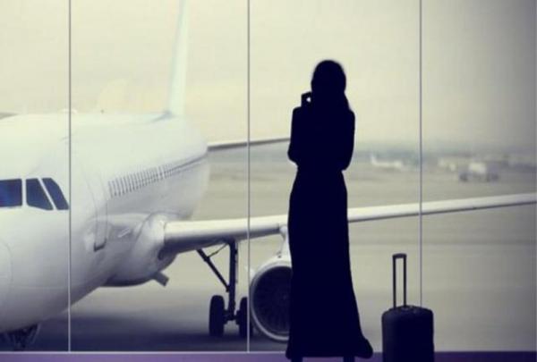 1000 امرأة سعودية يغادرن المملكة في ساعات قليلة بعد قرار الملك سلمان