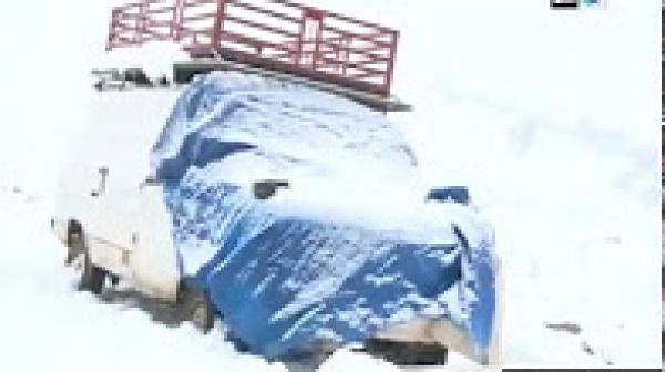 وزارة النقل تعبئ موارد بشرية ولوجستية هامة لإزاحة الثلوج وتفادي انقطاع الطرق